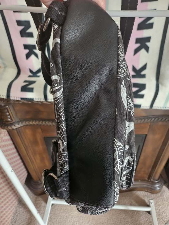 Sakroots Black Graphic Canvas Backpack Tote main image 10